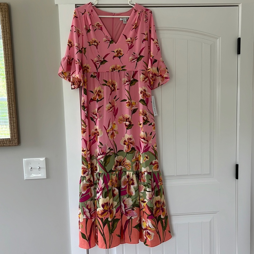 London Style dress NWT